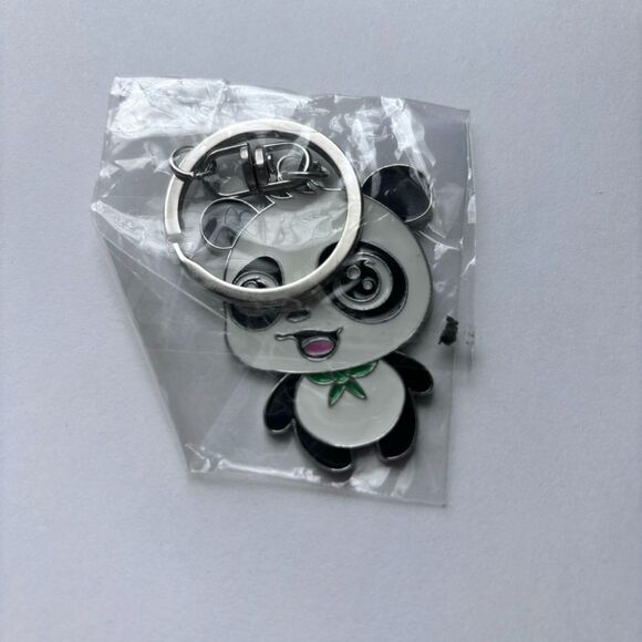 Cute Metal Panda Key Chain - Picture 1 of 2